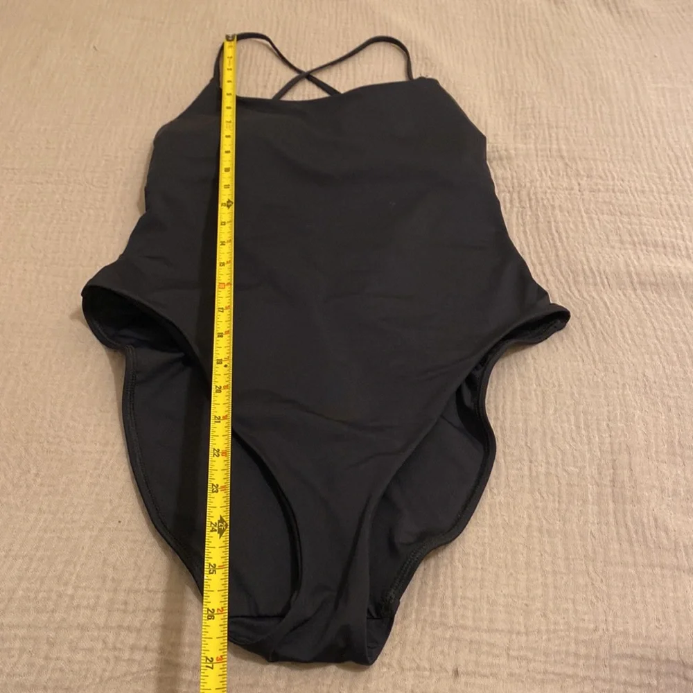 EVERLANE RENEW Black Strappy One-Piece Swimsuit. Size M - Picture 5 of 7